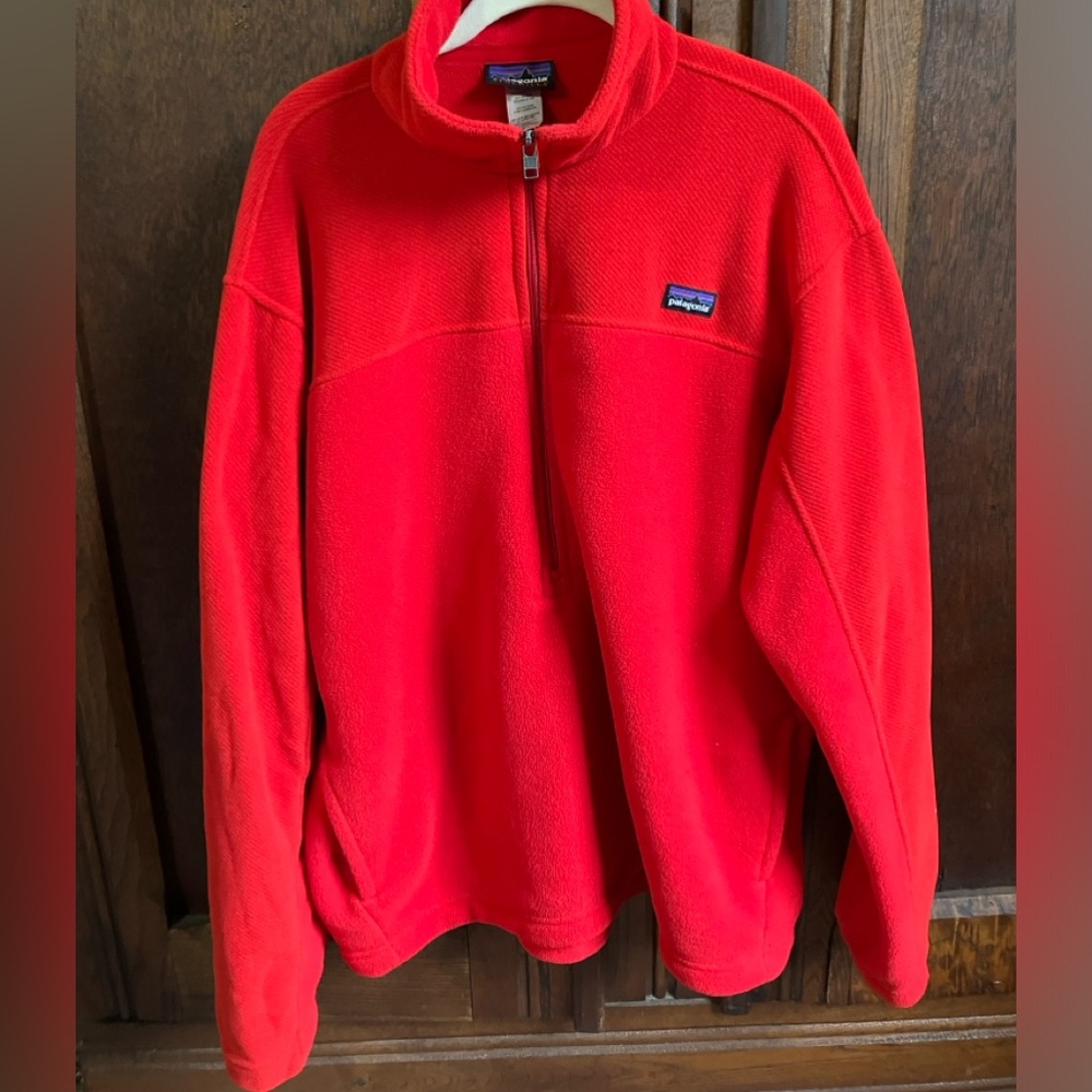 Patagonia Men’s red synchilla jacket XL
